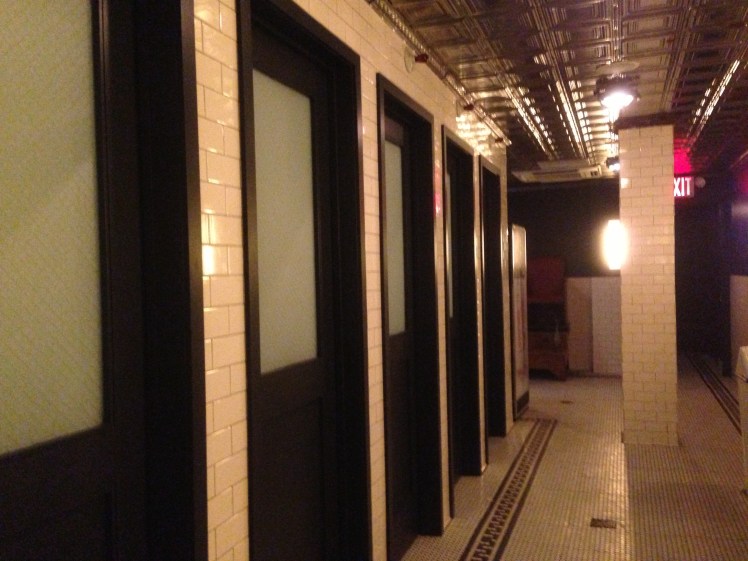 I somehow really like this restroom :D